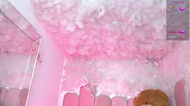 Snapshot of puca_ebony chatting on 28, 2, 2026 puca ebony online show from 28, 2, 2026