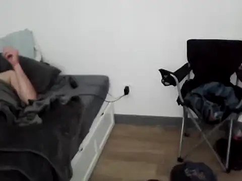 Iliketocooksquirt25 online show from 5, 2, 2025