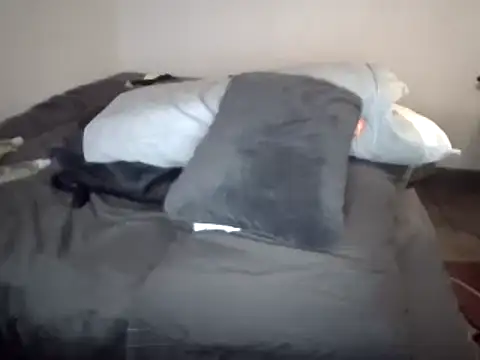 Iliketocooksquirt25 online show from 21, 3, 2025