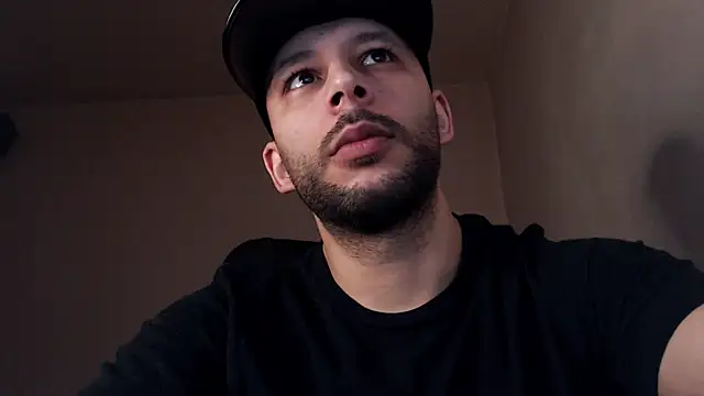 Snapshot of henryaxe chatting on 5, 11, 2025 henryaxe online show from 5, 11, 2025