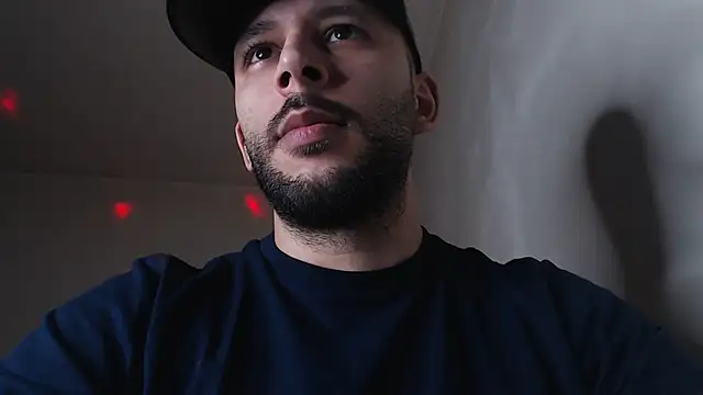 Snapshot of henryaxe chatting on 7, 11, 2025 henryaxe online show from 7, 11, 2025