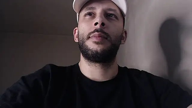 Snapshot of henryaxe chatting on 11, 11, 2025 henryaxe online show from 11, 11, 2025