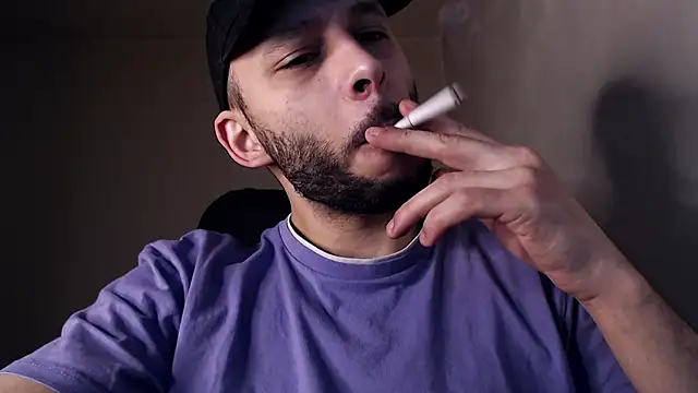 Snapshot of henryaxe chatting on 20, 11, 2025 henryaxe online show from 20, 11, 2025