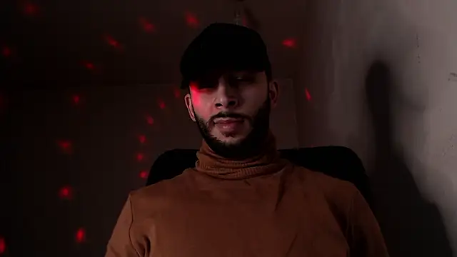 Snapshot of henryaxe chatting on 3, 2, 2026 henryaxe online show from 3, 2, 2026