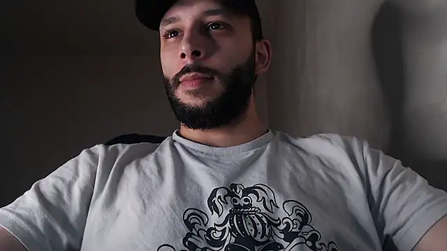 Snapshot of henryaxe chatting on 8, 3, 2026 henryaxe online show from 8, 3, 2026