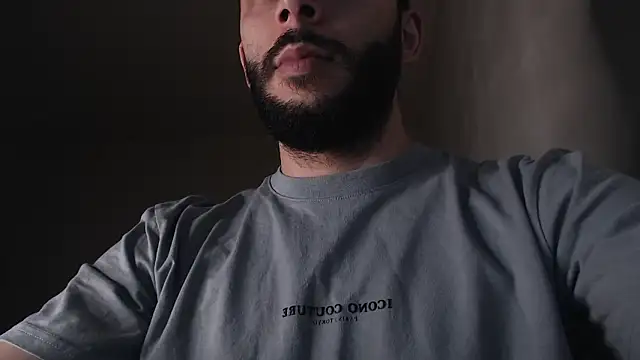 Snapshot of henryaxe chatting on 10, 3, 2026 henryaxe online show from 10, 3, 2026