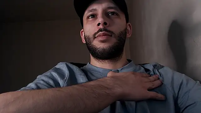 Snapshot of henryaxe chatting on 28, 3, 2026 henryaxe online show from 28, 3, 2026