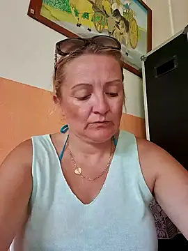 lady charlyne online show from 3, 2, 2025