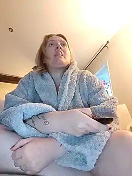 lady charlyne online show from 16, 9, 2025