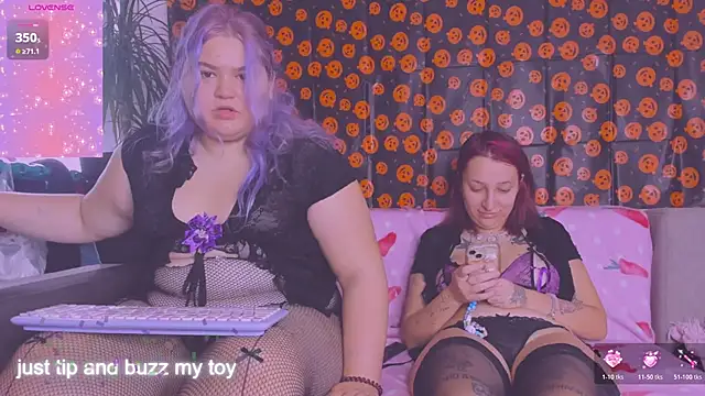 Freakcute  online show from 23, 10, 2025