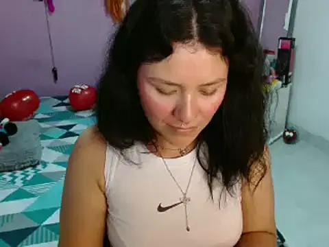 soniafuckboobs online show from 11, 3, 2025