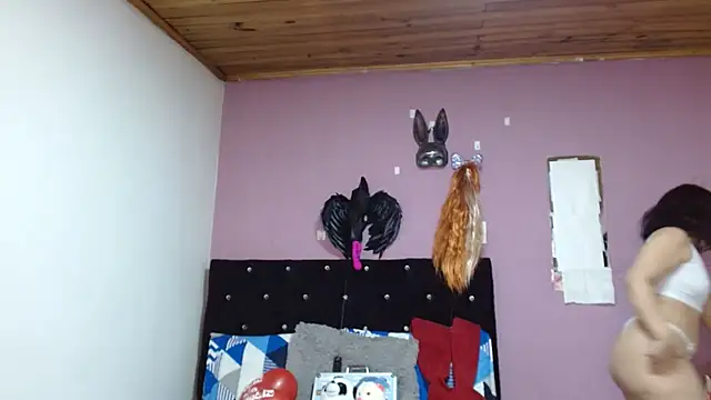 soniafuckboobs online show from 14, 3, 2025