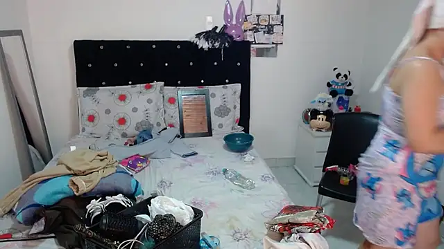 soniafuckboobs online show from 29, 4, 2026