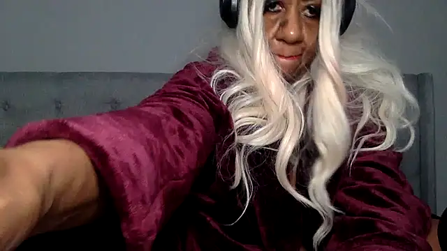 BreanaDivine online show from 19, 12, 2024