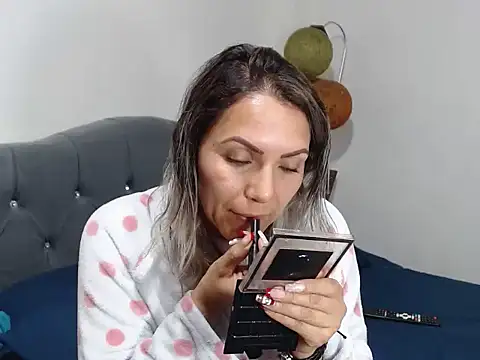 Chantal hott online show from 22, 12, 2024