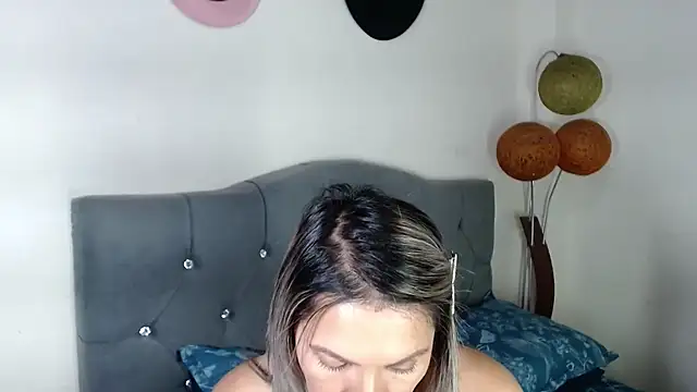 Chantal hott online show from 7, 5, 2026