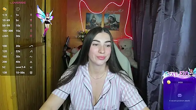 Fiery Brunette  online show from 7, 1, 2025