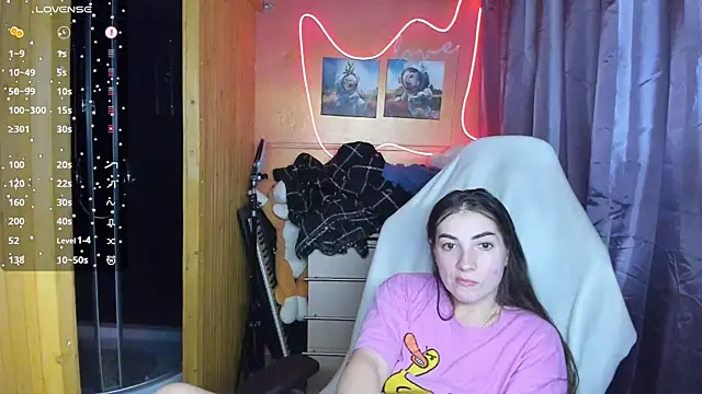 Fiery Brunette  online show from 4, 3, 2025