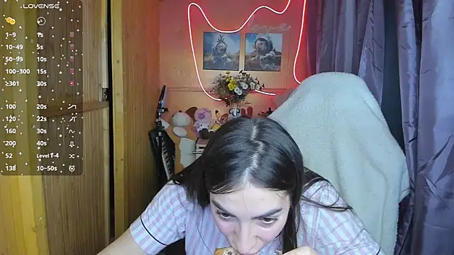 Fiery Brunette  online show from 9, 3, 2025