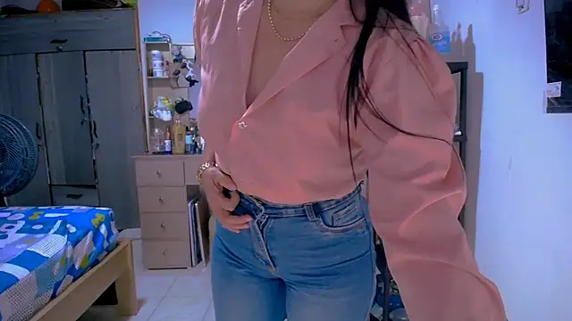 BitterMomXxx online show from 30, 4, 2026