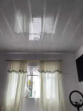 Snapshot of hannahb-e chatting on 19, 11, 2025 hannahb-e online show from 19, 11, 2025