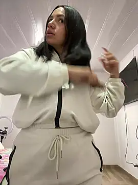 Snapshot of hannahb-e chatting on 9, 2, 2026 hannahb-e online show from 9, 2, 2026