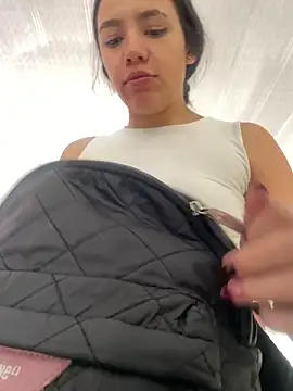 Snapshot of hannahb-e chatting on 13, 2, 2026 hannahb-e online show from 13, 2, 2026