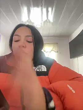 Snapshot of hannahb-e chatting on 23, 2, 2026 hannahb-e online show from 23, 2, 2026