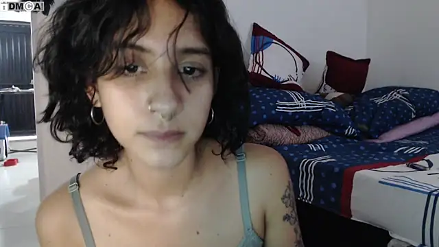 Snapshot of AlinaWoolf_ chatting on 5, 11, 2025 AlinaWoolf online show from 5, 11, 2025