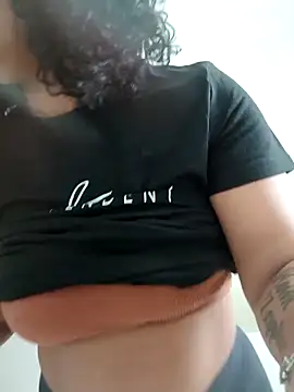 Snapshot of mariah2299 chatting on 17, 3, 2025 mariah2299 online show from 17, 3, 2025