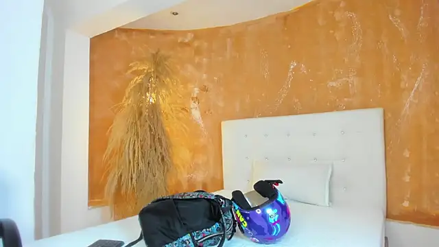 shenielxx online show from 17, 3, 2026