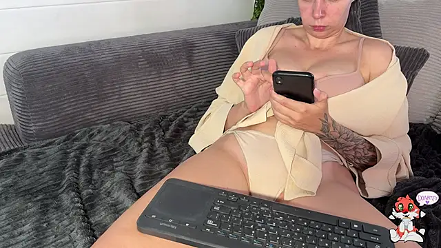 -Sweet-Kitty- online show from 30, 6, 2026