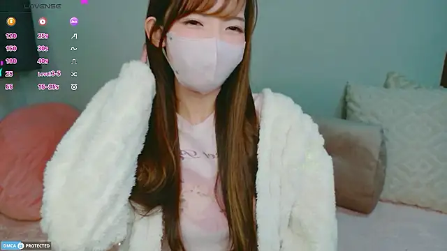 Snapshot of AKANE-- chatting on 4, 12, 2025 AKANE-- online show from 4, 12, 2025