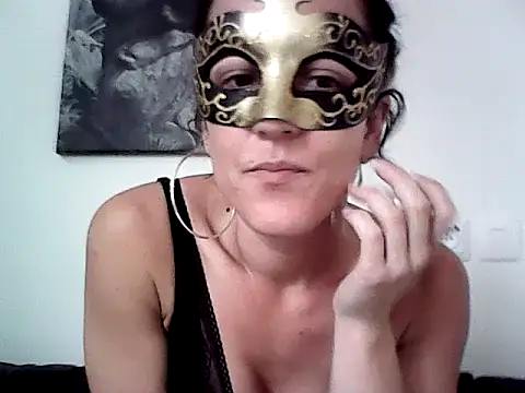 Snapshot of Masquegirlmysterious chatting on 5, 11, 2025 Masquegirlmysterious online show from 5, 11, 2025