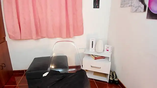 Snapshot of Michelle_se chatting on 28, 2, 2025 Michelle se online show from 28, 2, 2025