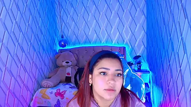 NicolleTaylor online show from 1, 11, 2025