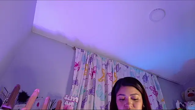 NicolleTaylor online show from 6, 8, 2026