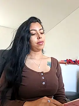 Snapshot of Emily_Wane chatting on 23, 6, 2026 Emily Wane online show from 23, 6, 2026