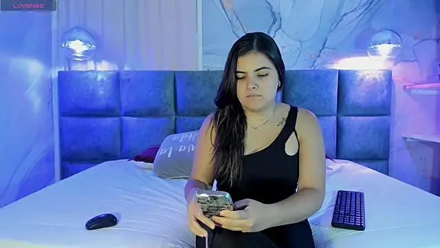 Snapshot of EVELIN_MASON chatting on 25, 1, 2025 EVELIN MASON online show from 25, 1, 2025