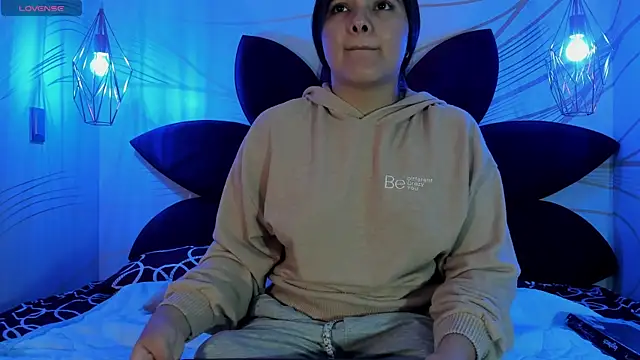 Snapshot of EVELIN_MASON chatting on 26, 1, 2025 EVELIN MASON online show from 26, 1, 2025