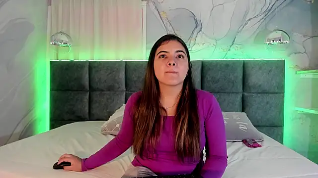 Snapshot of EVELIN_MASON chatting on 27, 1, 2025 EVELIN MASON online show from 27, 1, 2025