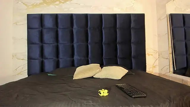 Snapshot of EVELIN_MASON chatting on 11, 9, 2025 EVELIN MASON online show from 11, 9, 2025