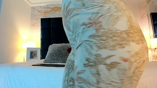 Snapshot of EVELIN_MASON chatting on 2, 10, 2025 EVELIN MASON online show from 2, 10, 2025