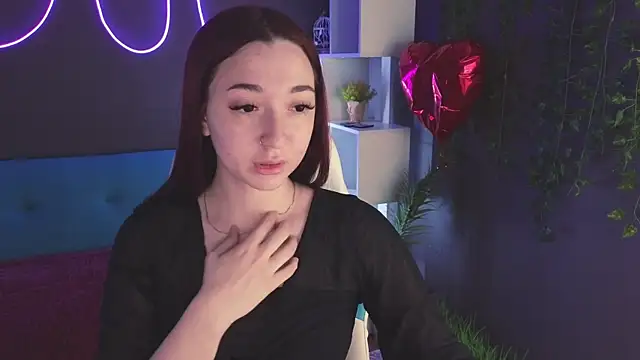 YasmineWest online show from 12, 3, 2025