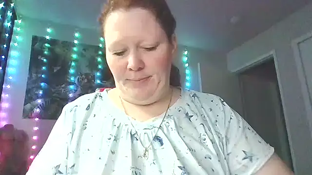 fatfabulous1981 online show from 13, 11, 2025