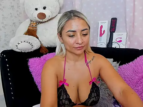 milf bigass  online show from 25, 11, 2025