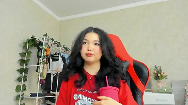 Snapshot of wastforu chatting on 2, 2, 2025 wastforu online show from 2, 2, 2025