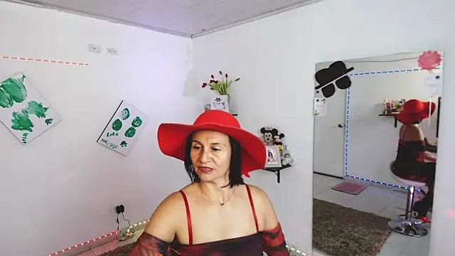 lollita 23  online show from 24, 9, 2025