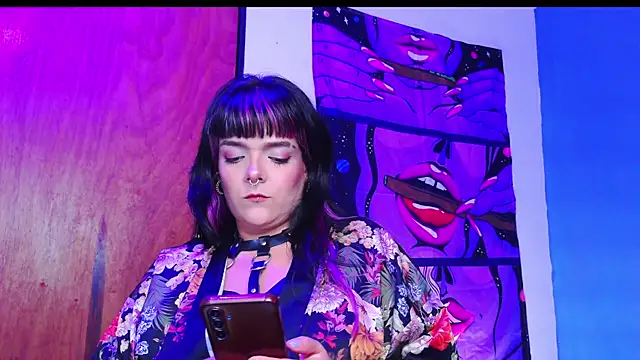 Snapshot of purple_em69 chatting on 2, 8, 2026 purple em69 online show from 2, 8, 2026