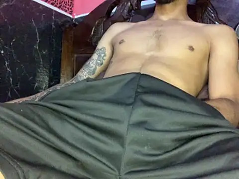 Snapshot of tanned_boy chatting on 6, 3, 2026 tanned boy online show from 6, 3, 2026